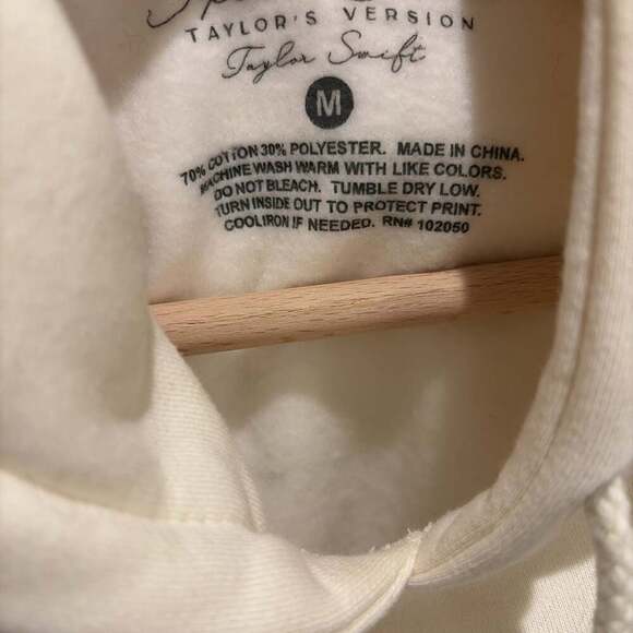 Taylor Swift Speak Now Taylor's Version Eras Cream Hoodie - Picture 2 of 3